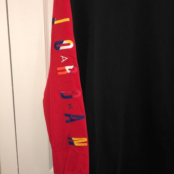 NWT Air Jordan Long Sleeve Thick Shirt w/ Designs - Picture 2 of 7